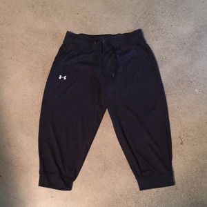 Comfy cropped under armour sweats